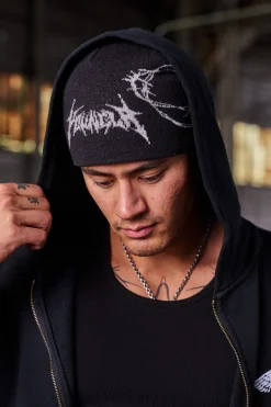 9025 - Barbed Beanies