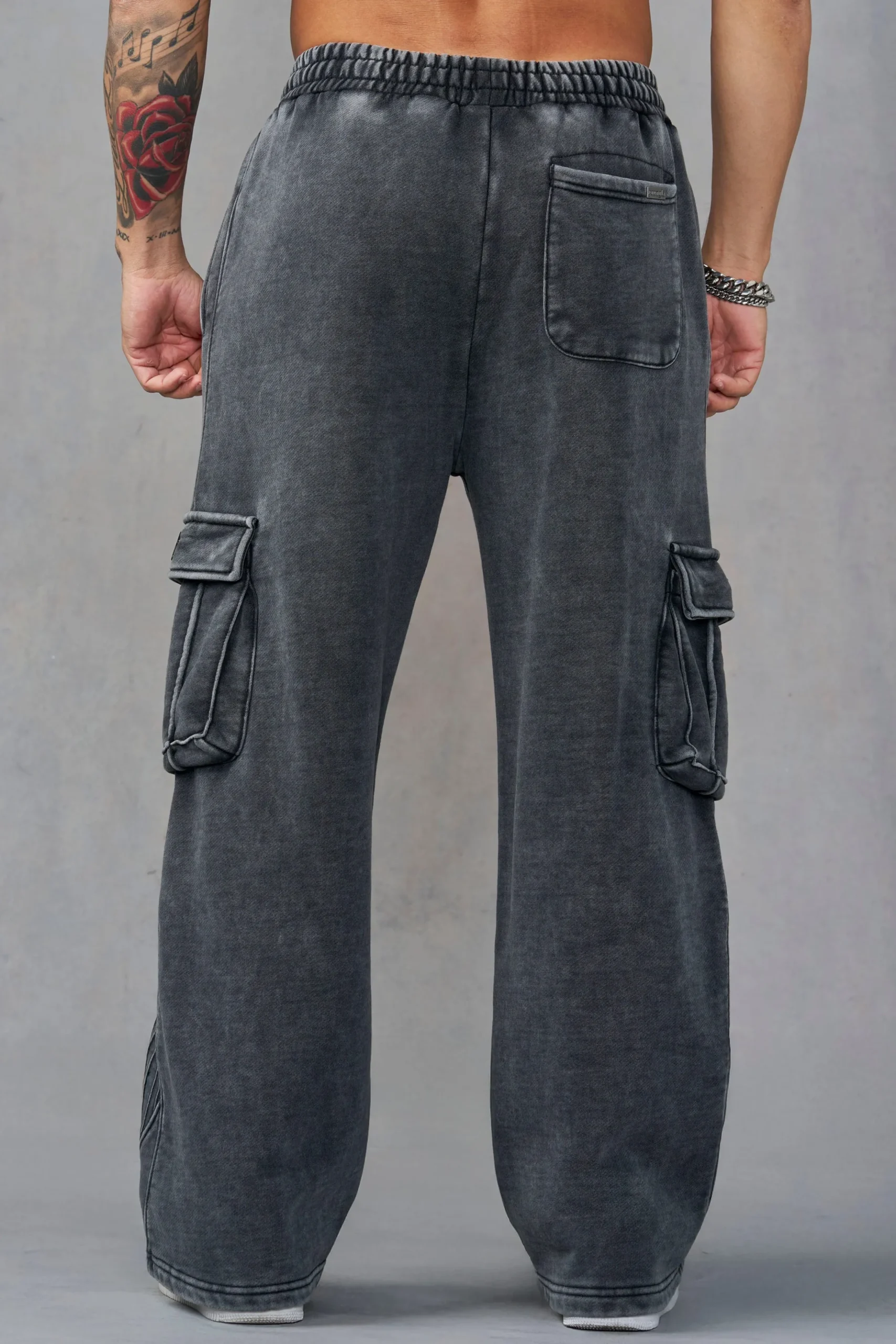 2131 - Batman Armored Sweats