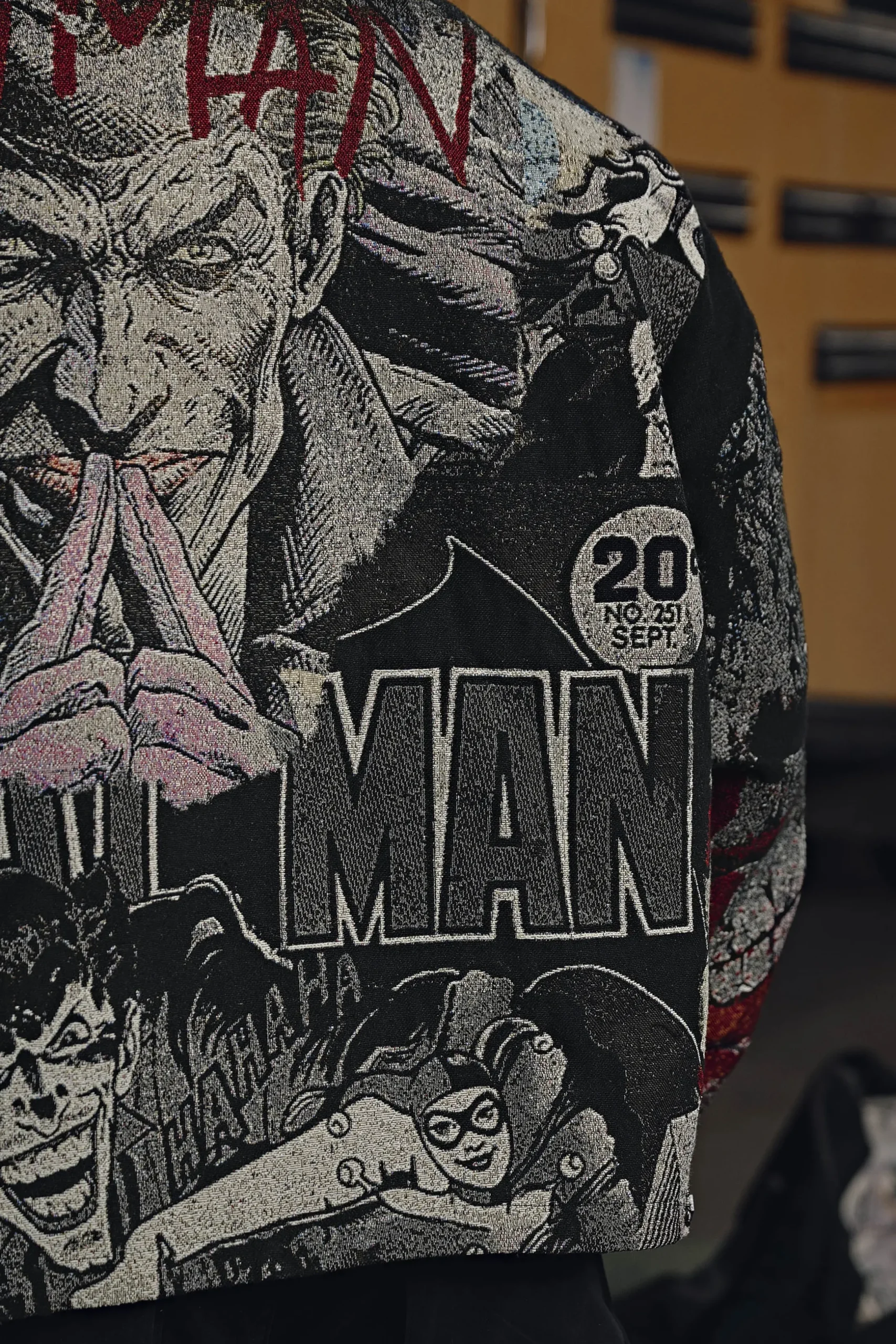 5177 - Batman Limited Edition Tapestry Jackets