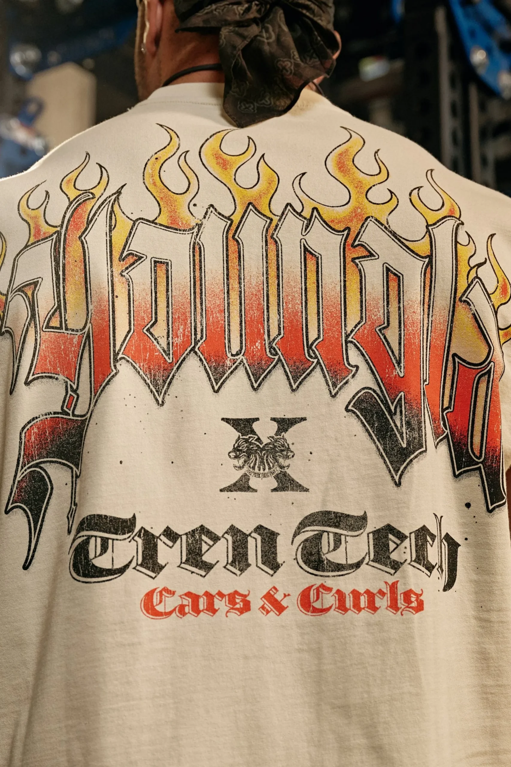 3032 - Cars & Curls - Cut-Offs