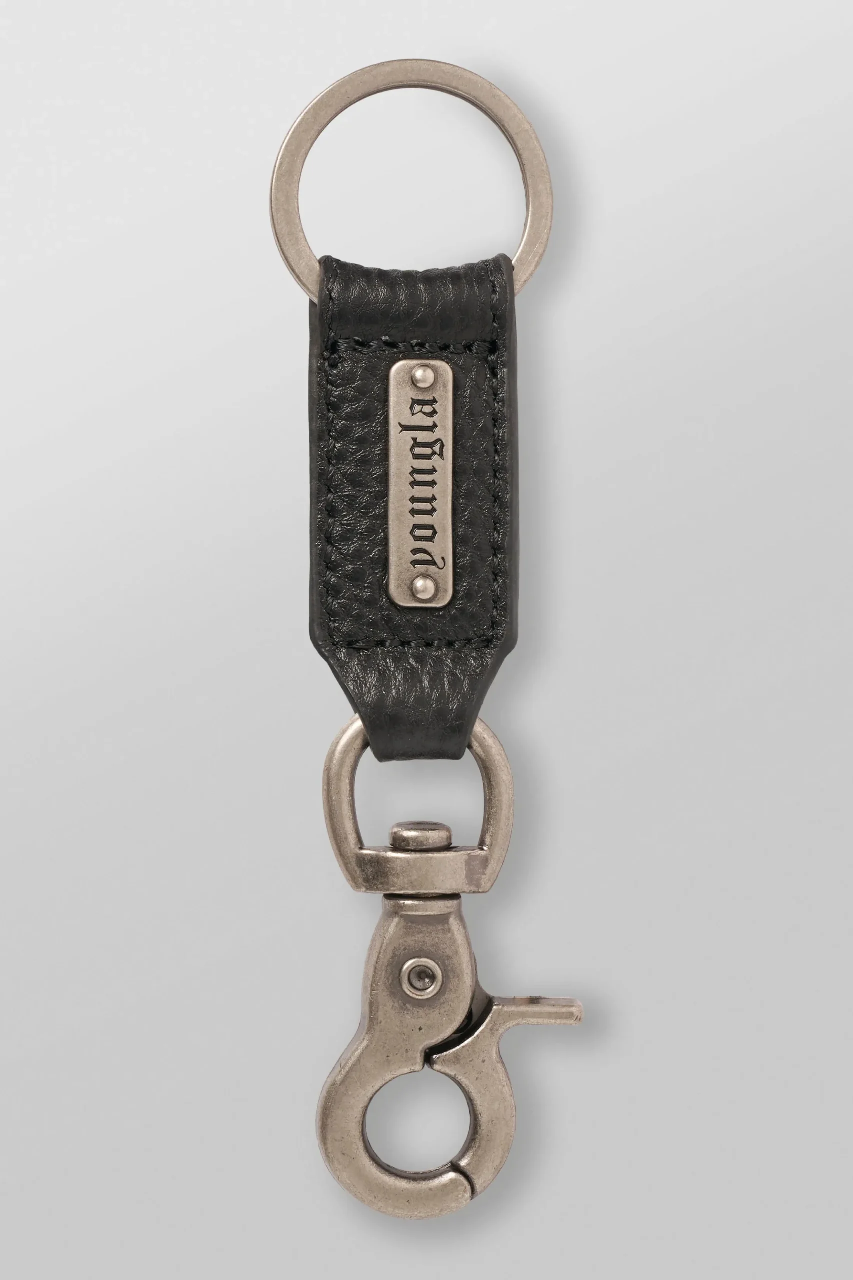 9052 - Leather Keychain