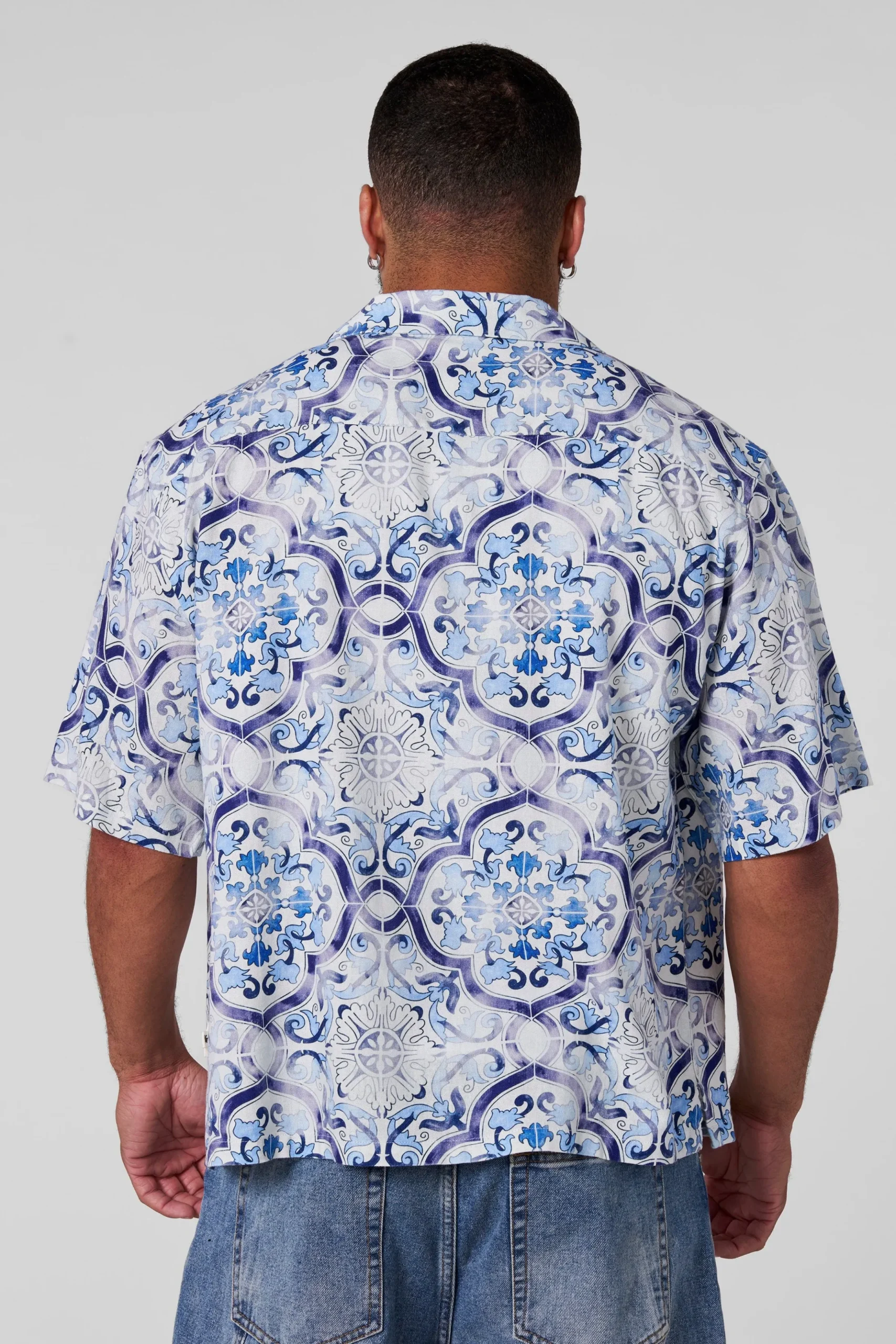 4093 - Mosaic Linen Button-Ups