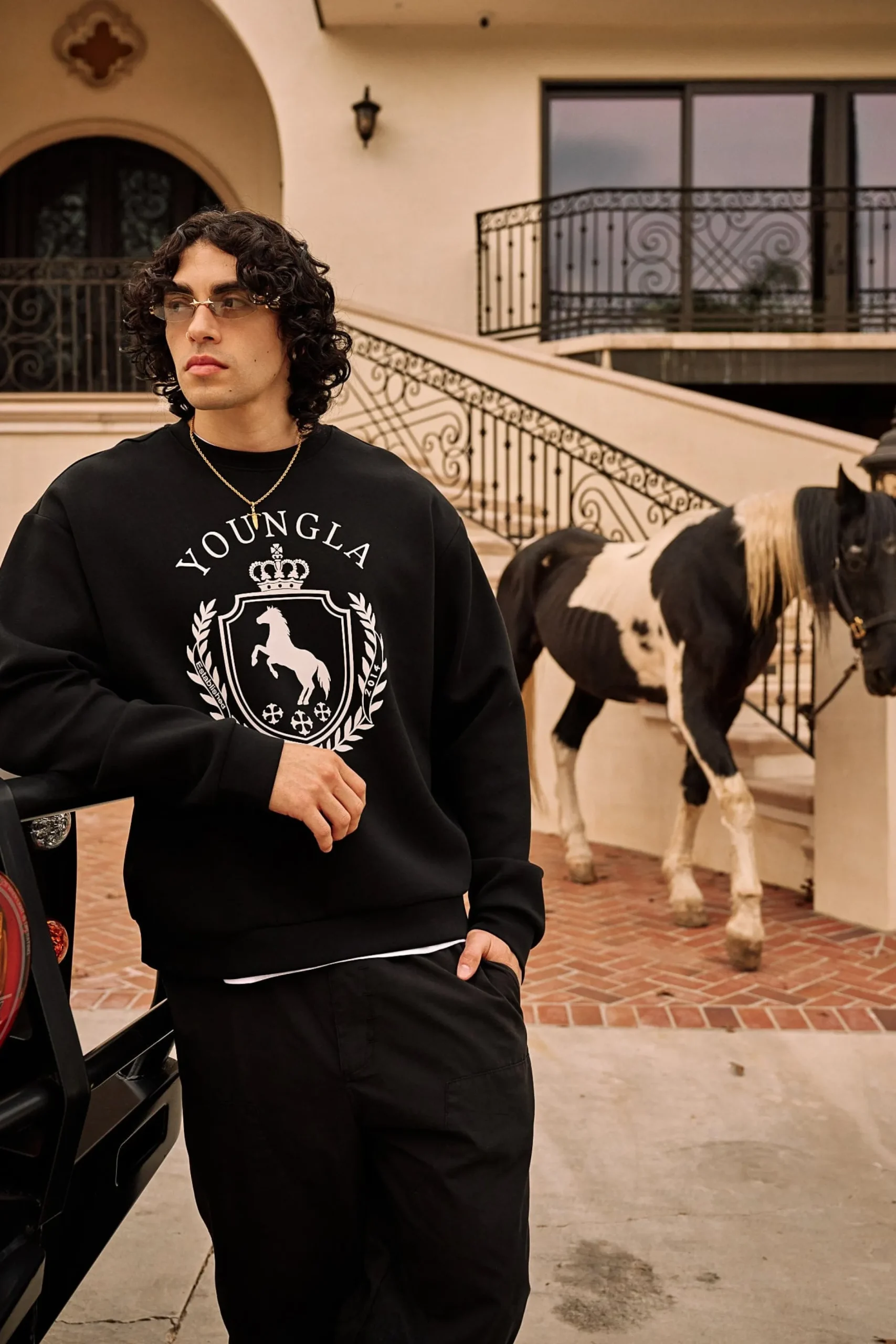 5075 - Old Money Crewnecks