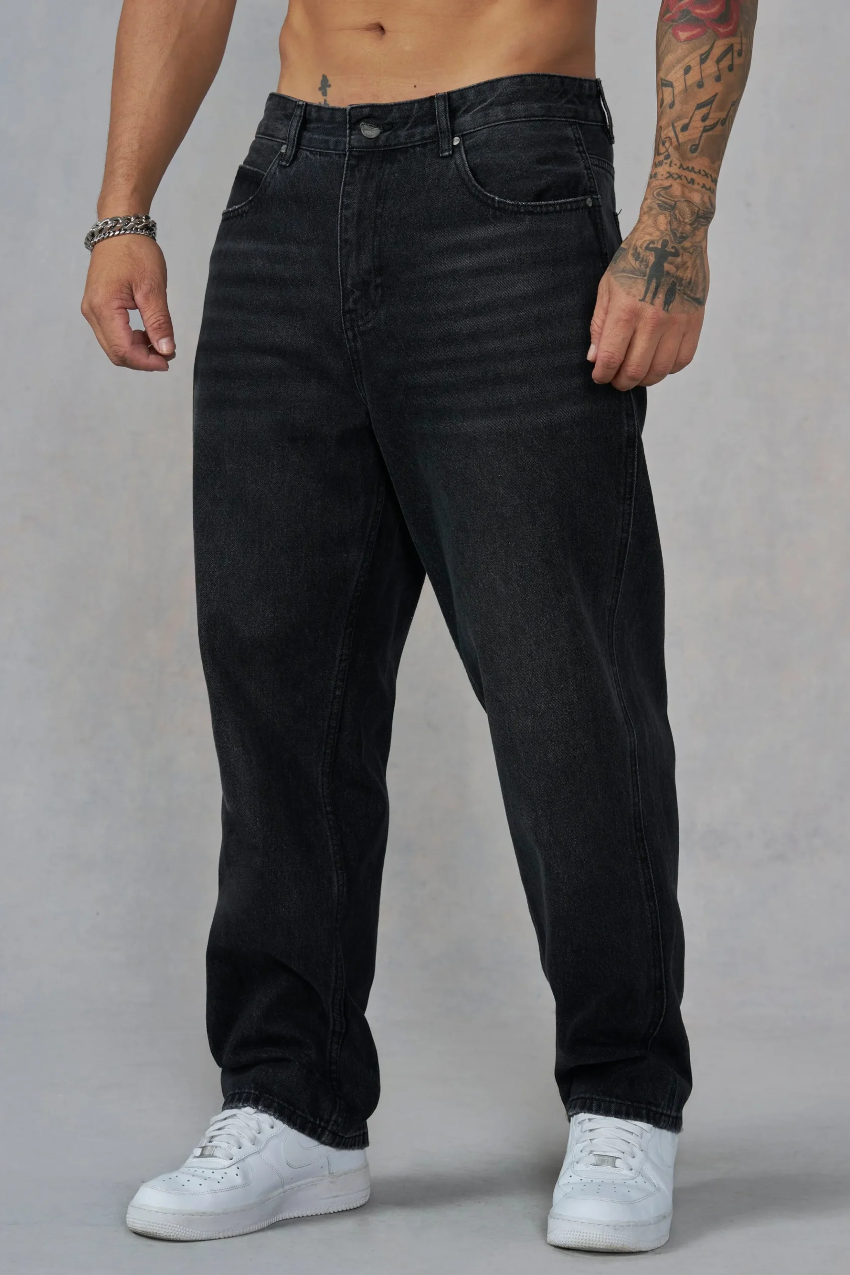 6052 - Straight Cut Jeans