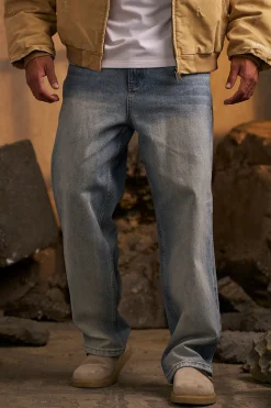 6052 - Straight Cut Jeans