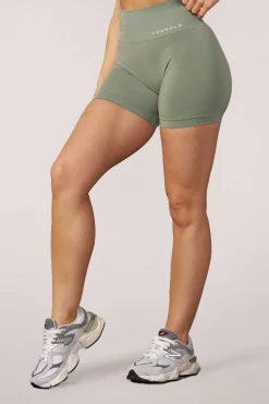 W120 - Core Seamless Shorts