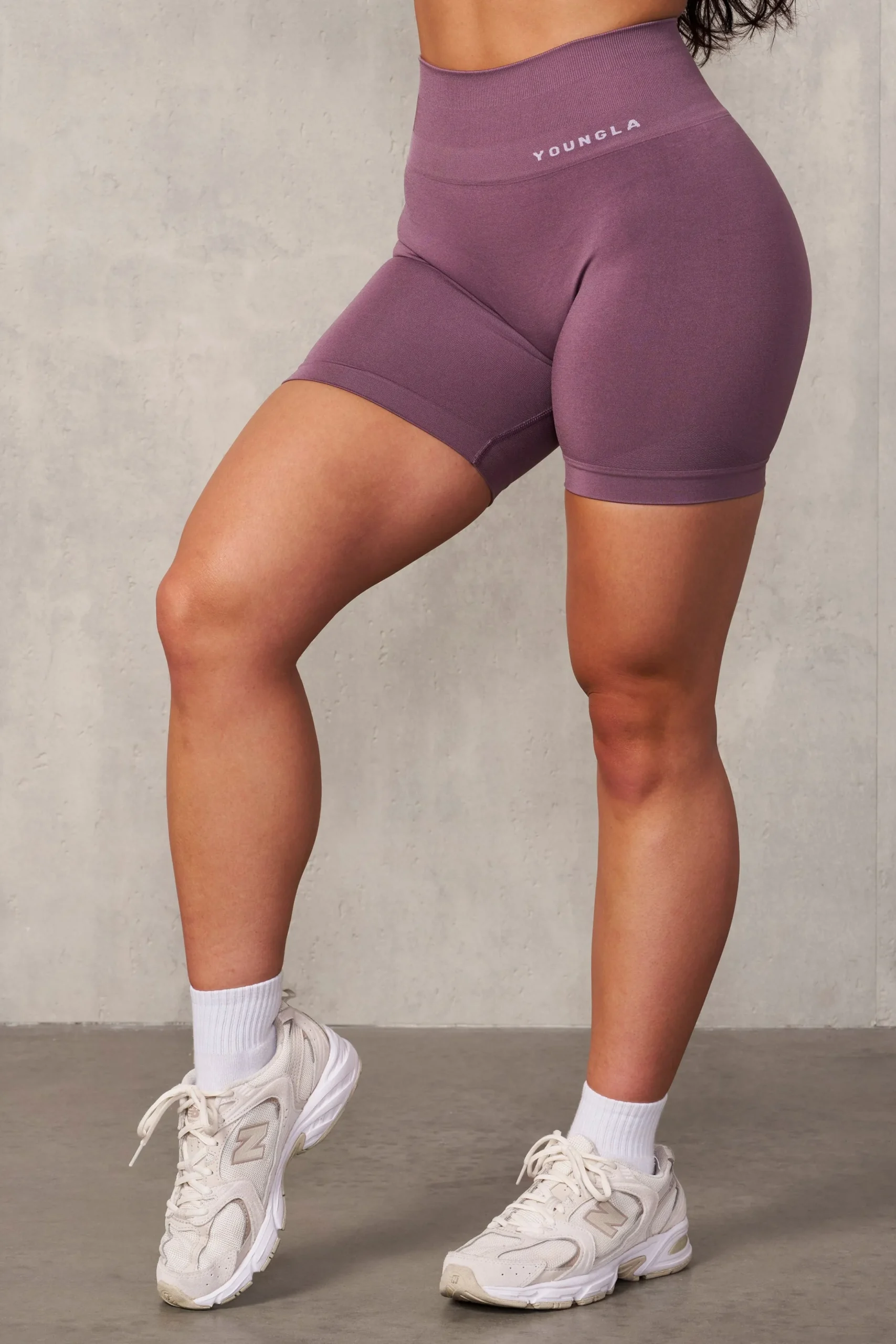 W120 - Core Seamless Shorts
