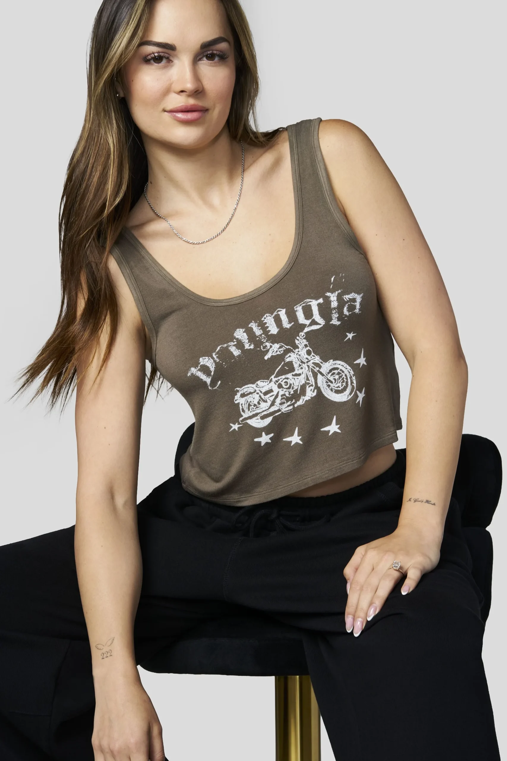 W4119 Crop Graphic tank