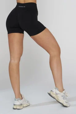 W133 - Curve seamless Shorts