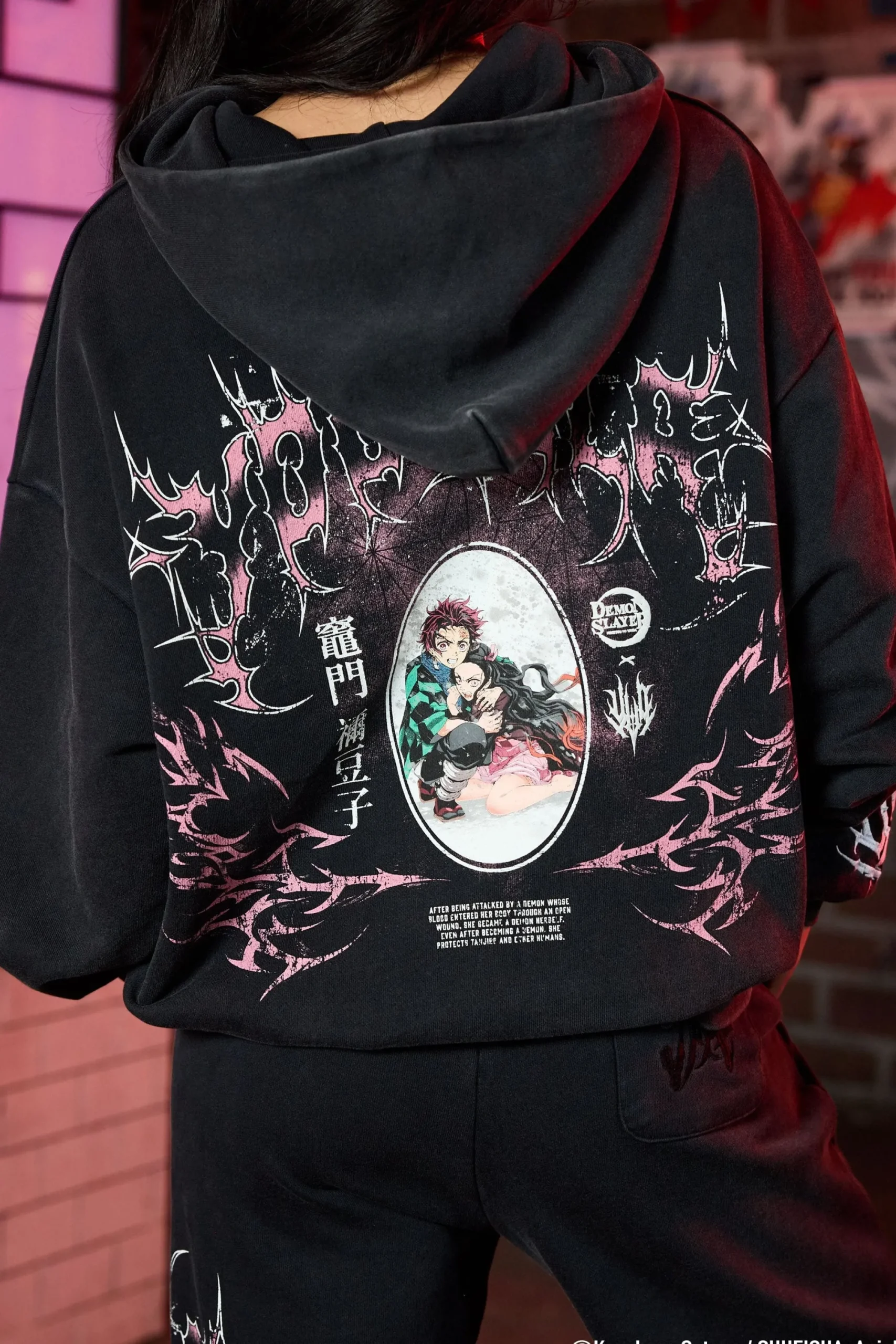 W567 - Demon Slayer: Kimetsu no Yaiba - Hoodie