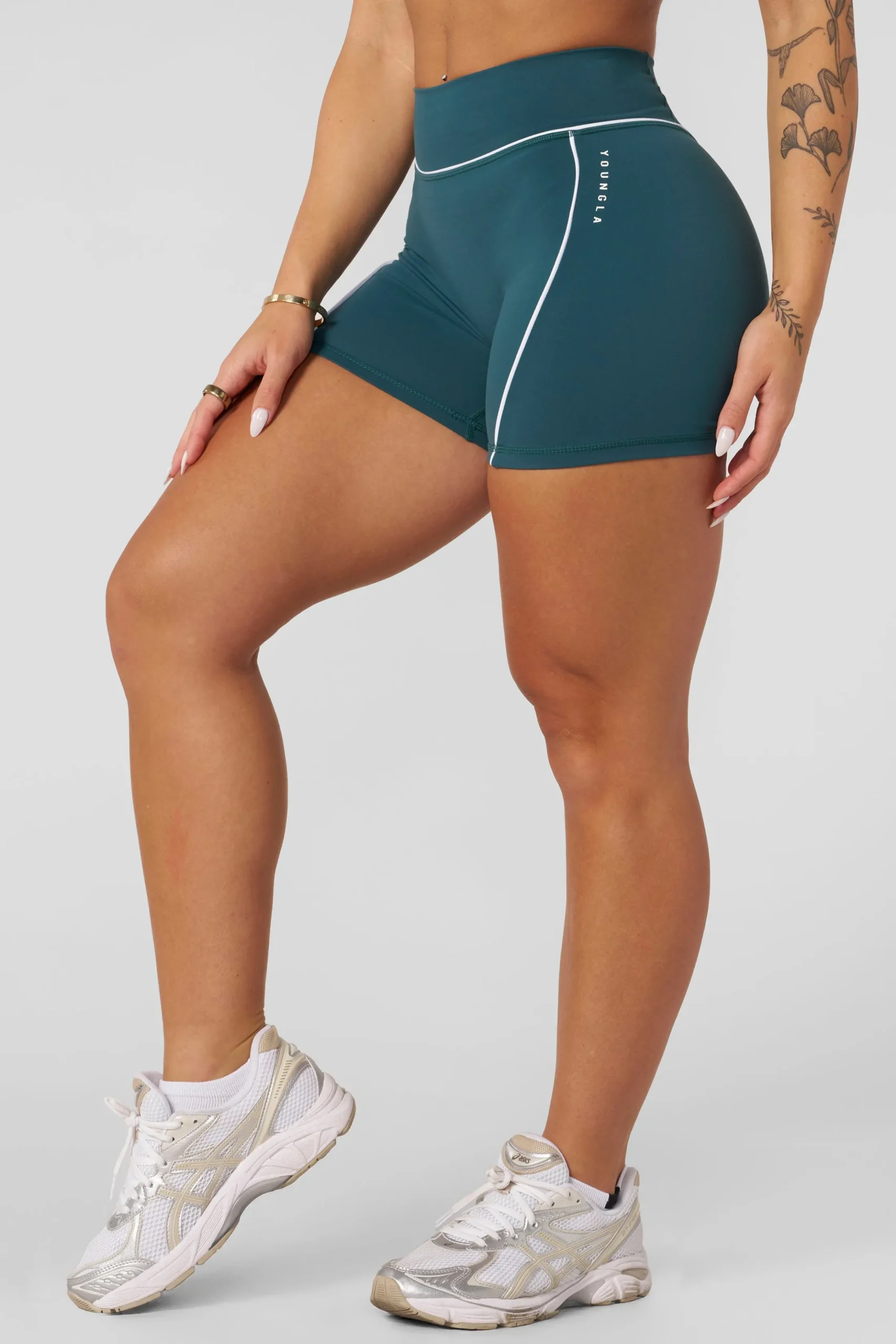 W161 - Elevate outline Shorts 5" New Colors