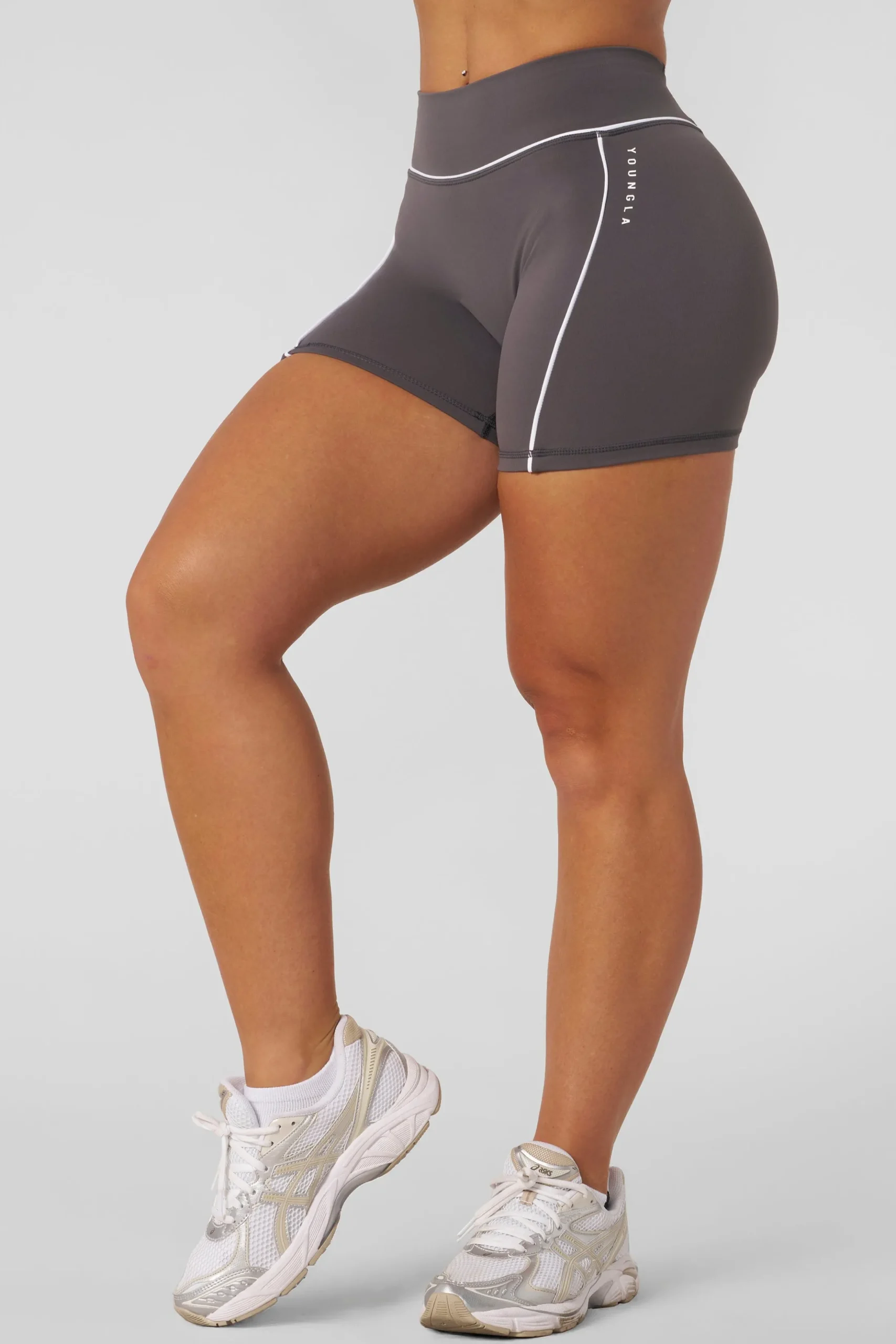 W161 - Elevate outline Shorts 5" New Colors