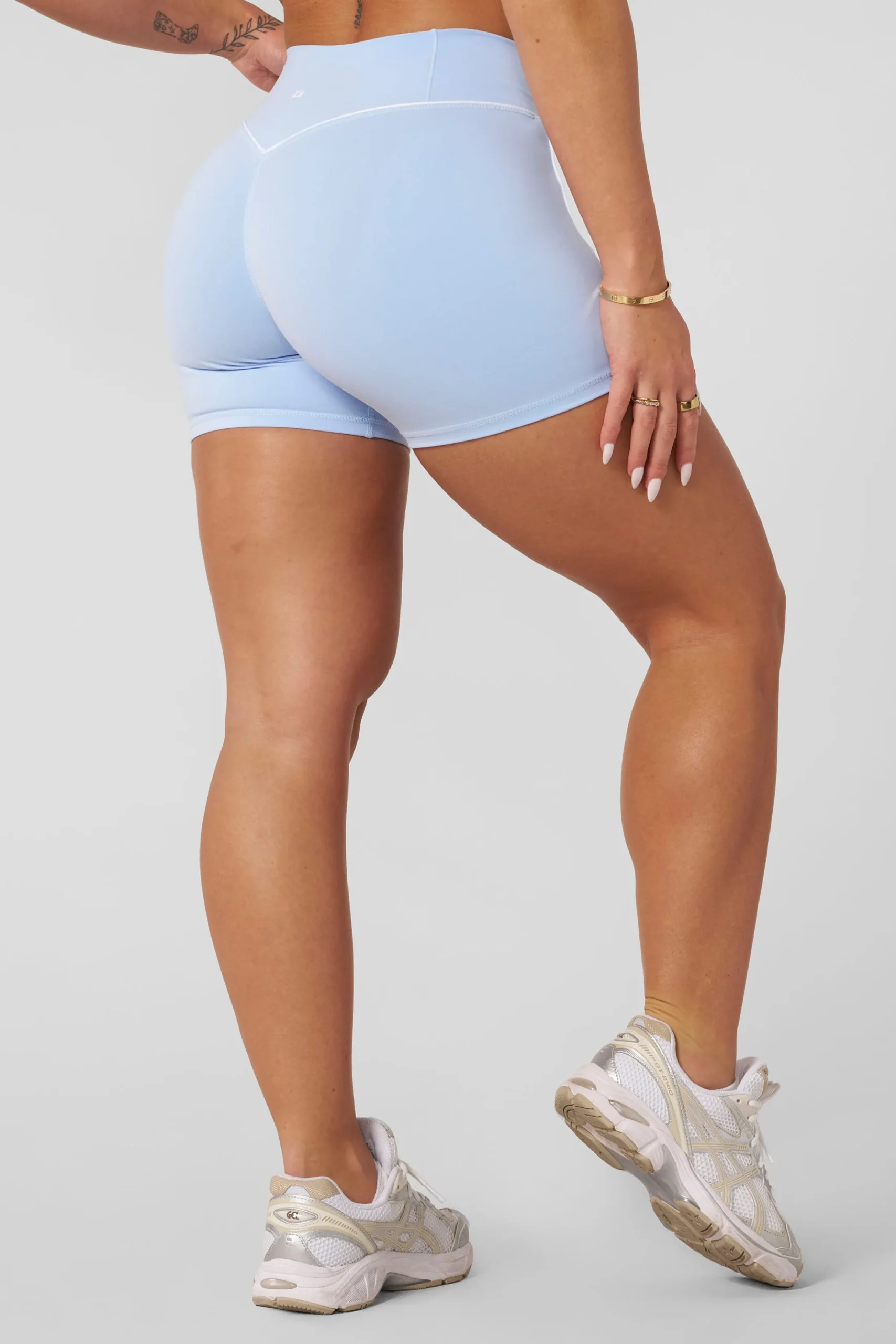 W161 - Elevate outline Shorts 5" New Colors