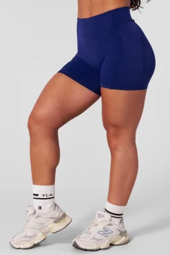 W172 Nova Shorts