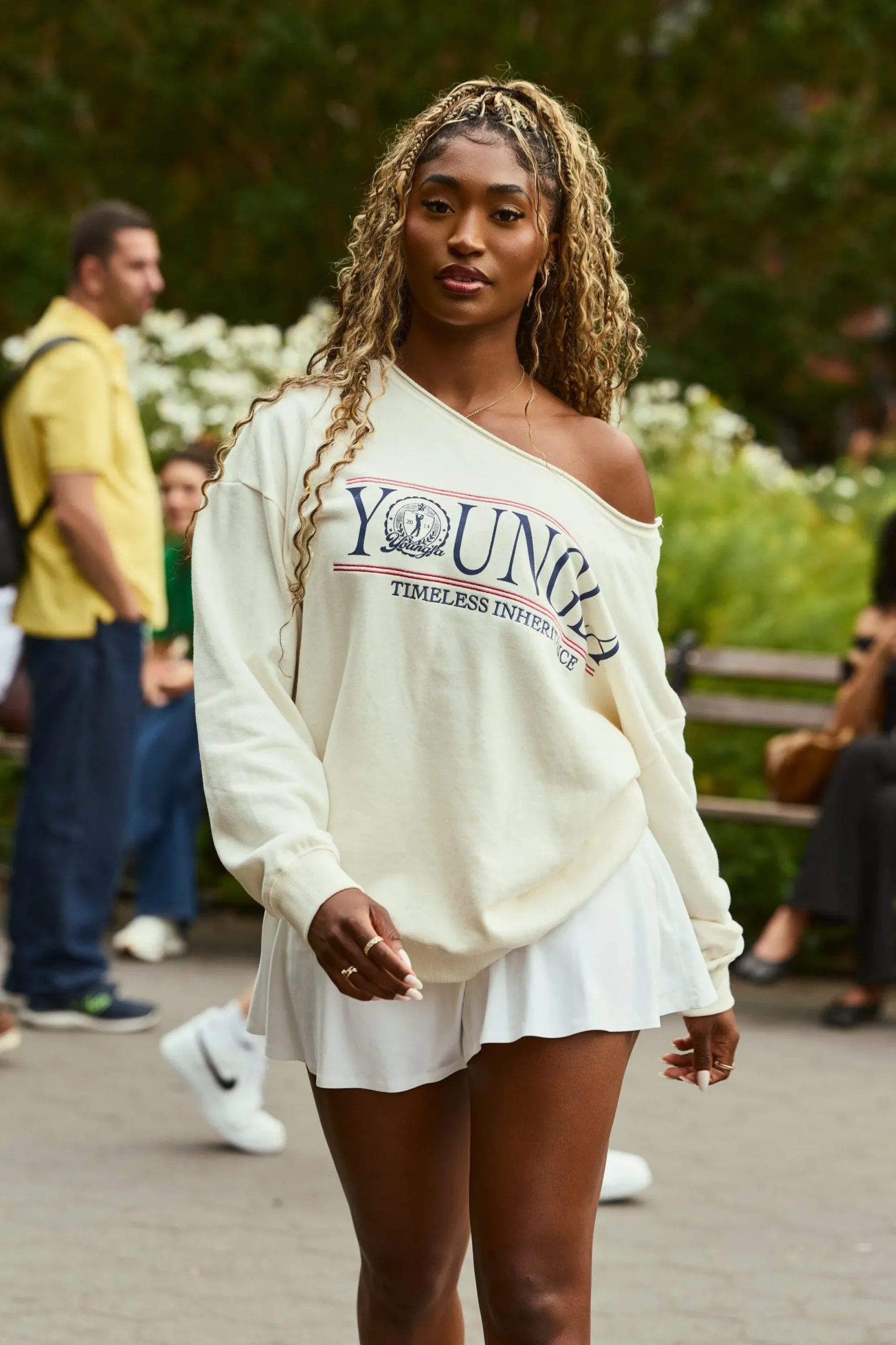 W5158 - Off-shoulder Pullover