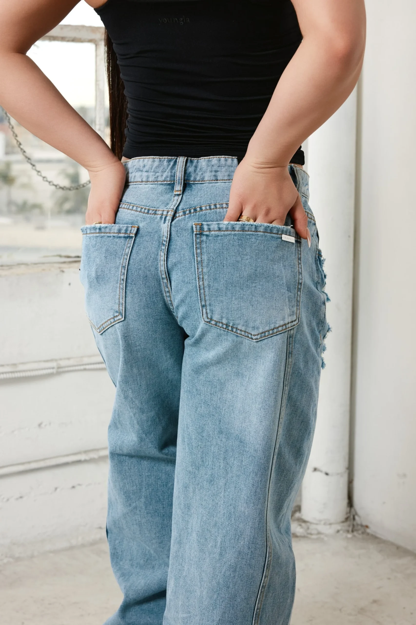 W2182 - Studio Edit Barrel Jeans